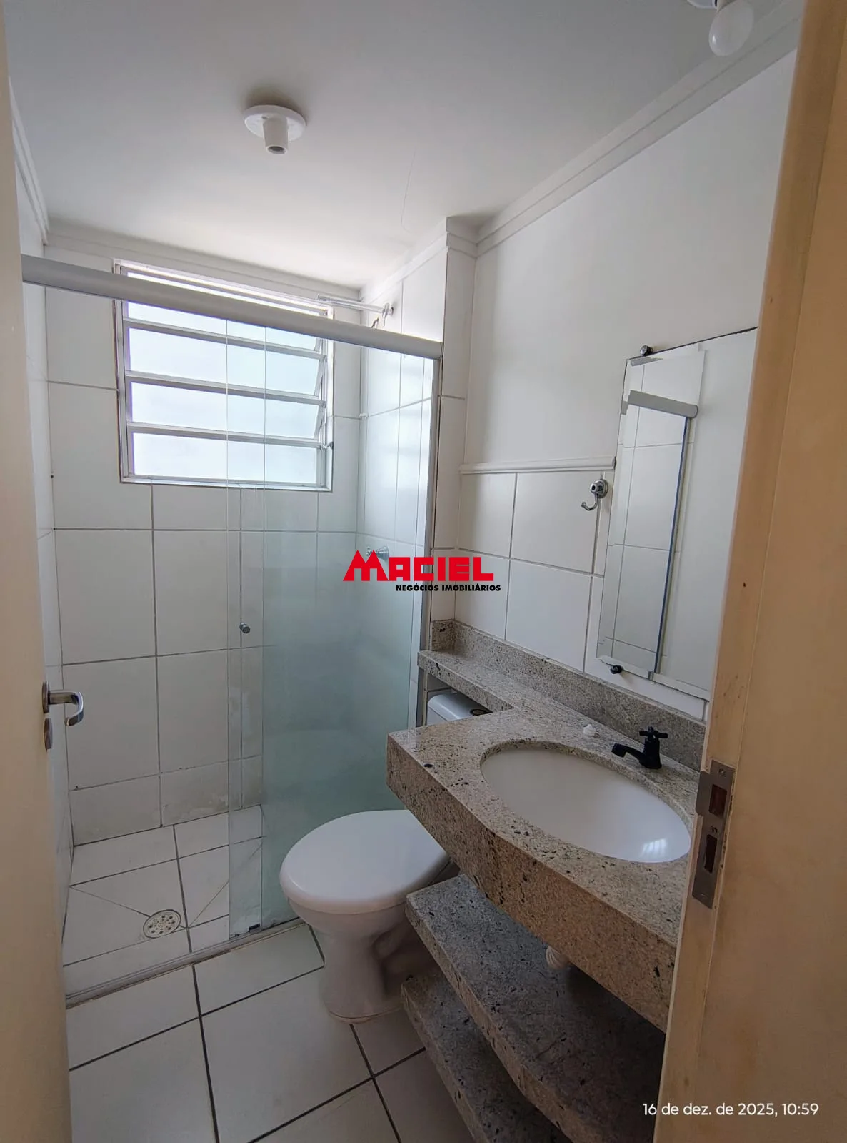 Alugar Apartamento / Padr&atilde;o em S&atilde;o Jos&eacute; dos Campos R$ 1.900,00 - Foto 17