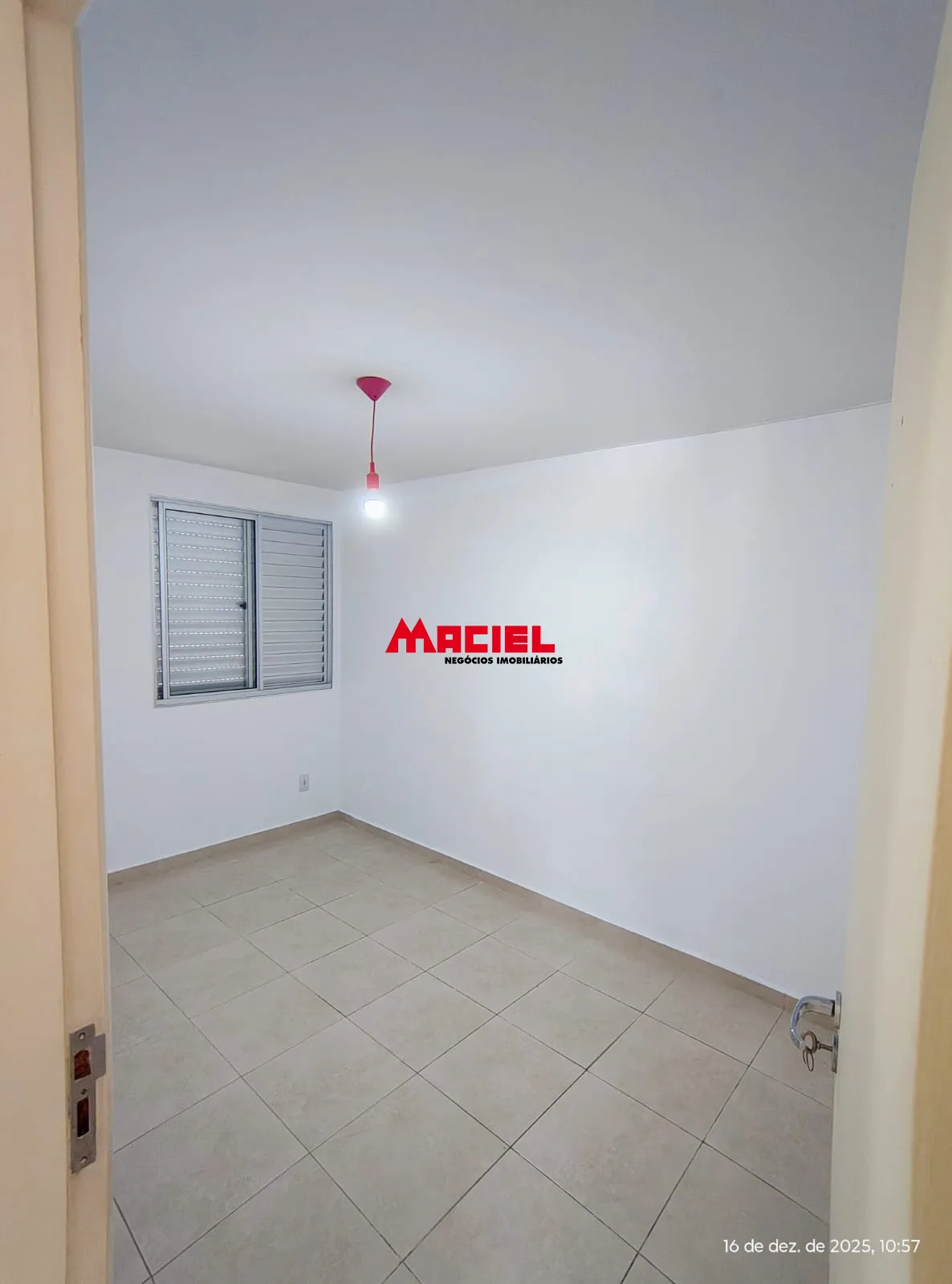 Alugar Apartamento / Padr&atilde;o em S&atilde;o Jos&eacute; dos Campos R$ 1.900,00 - Foto 21
