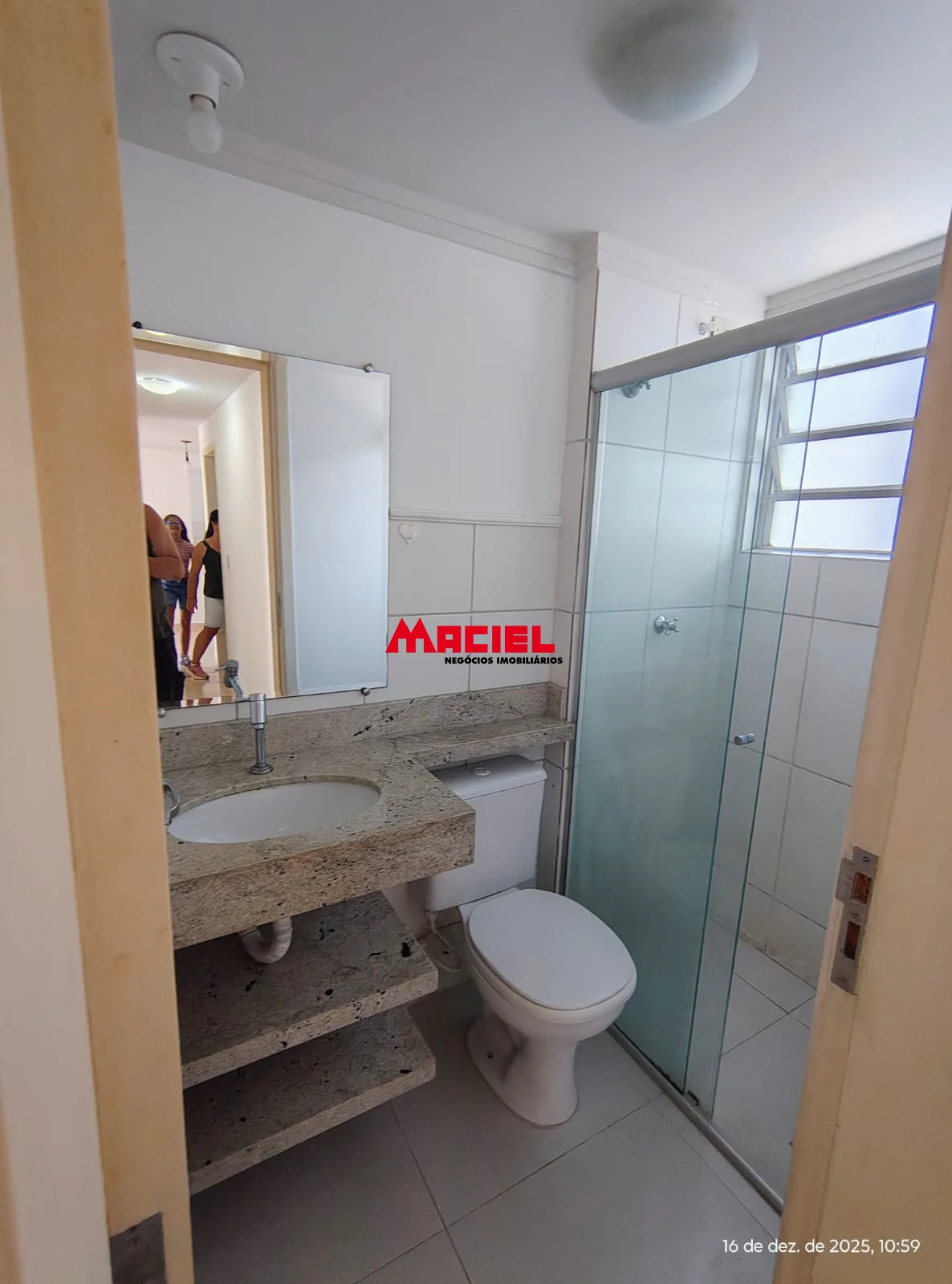 Alugar Apartamento / Padr&atilde;o em S&atilde;o Jos&eacute; dos Campos R$ 1.900,00 - Foto 22