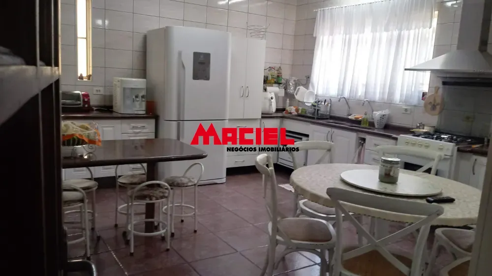 Comprar Casa / Sobrado em S&atilde;o Jos&eacute; dos Campos - Foto 8