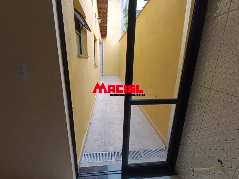 Alugar Casa / Padr&atilde;o em S&atilde;o Jos&eacute; dos Campos R$ 1.700,00 - Foto 5