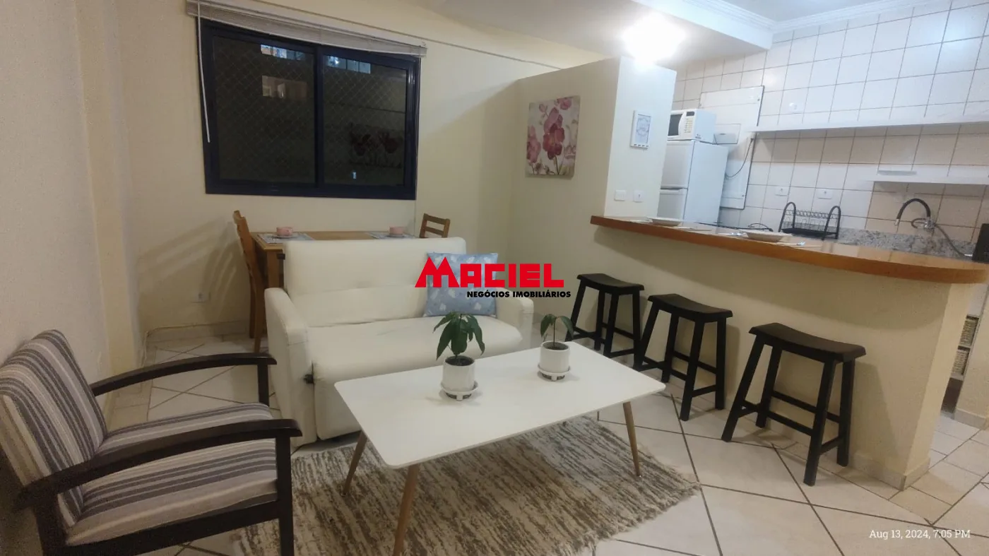 Alugar Apartamento / Padr&atilde;o em S&atilde;o Jos&eacute; dos Campos R$ 2.750,00 - Foto 2