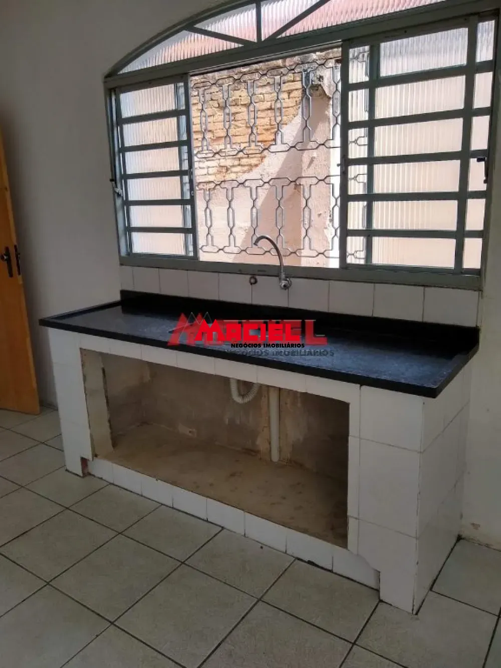 Alugar Casa / Padr&atilde;o em S&atilde;o Jos&eacute; dos Campos R$ 2.500,00 - Foto 2