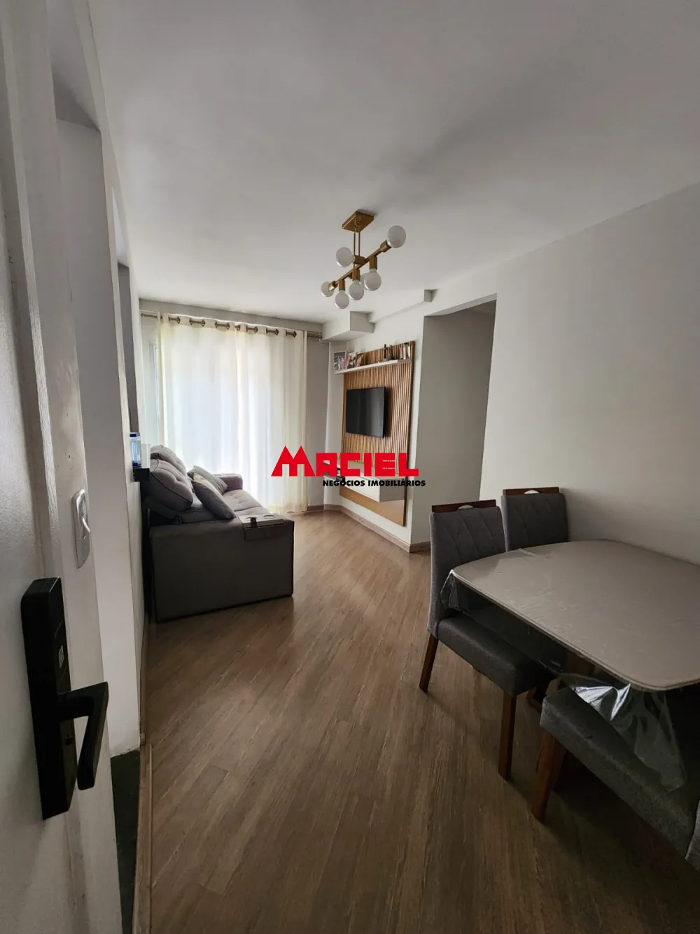 Alugar Apartamento / Padr&atilde;o em S&atilde;o Jos&eacute; dos Campos R$ 2.700,00 - Foto 1