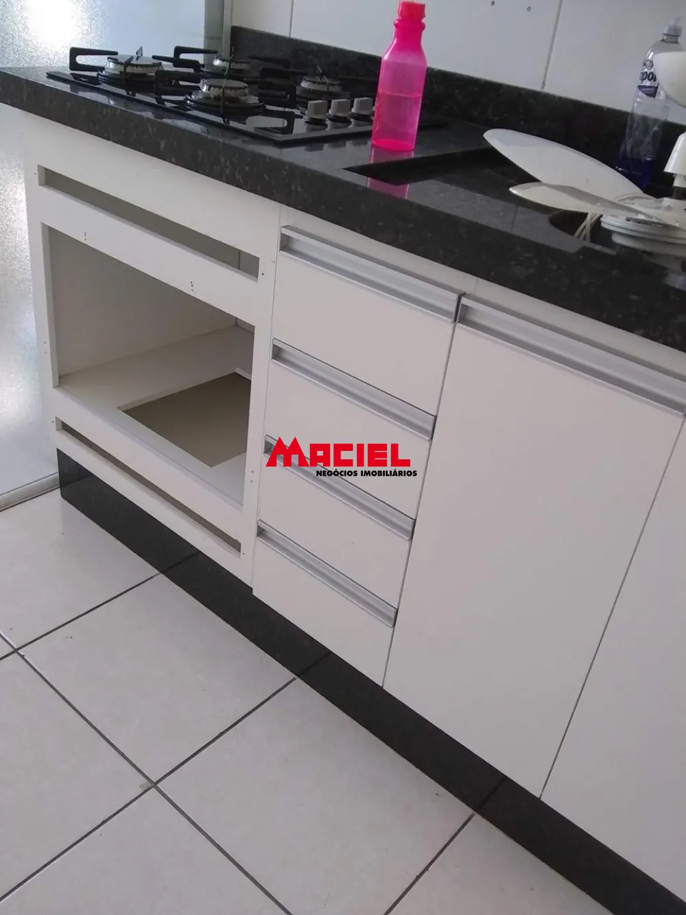 Alugar Apartamento / Padr&atilde;o em S&atilde;o Jos&eacute; dos Campos R$ 1.330,00 - Foto 4