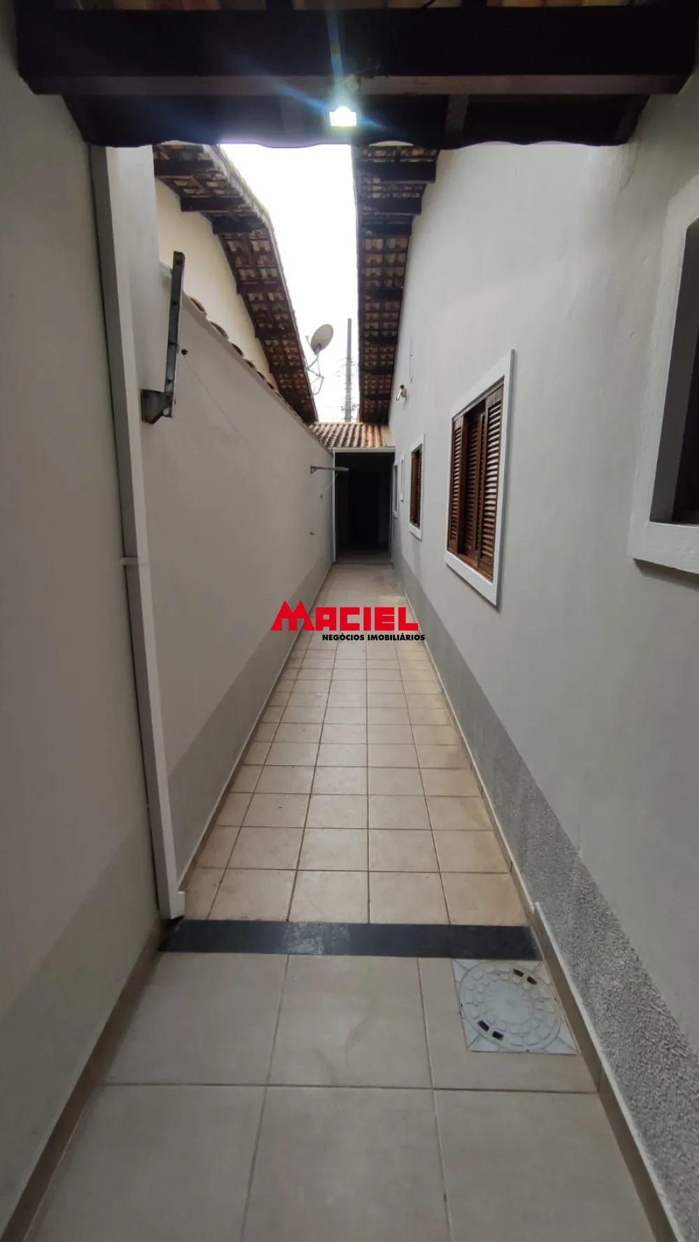 Alugar Casa / Padr&atilde;o em S&atilde;o Jos&eacute; dos Campos R$ 1.120,02 - Foto 4