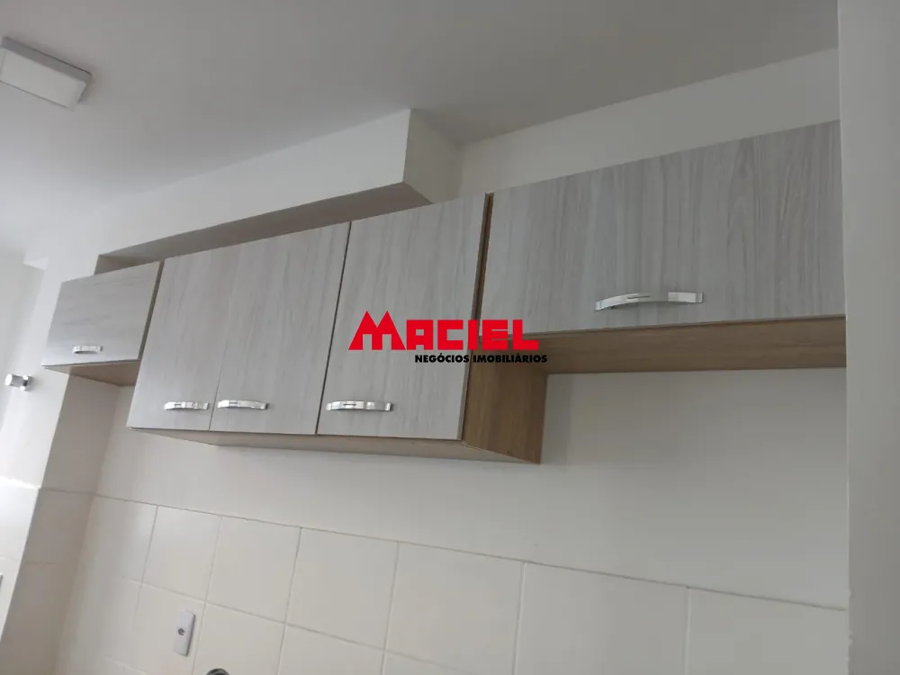 Alugar Apartamento / Padr&atilde;o em S&atilde;o Jos&eacute; dos Campos R$ 1.800,00 - Foto 4