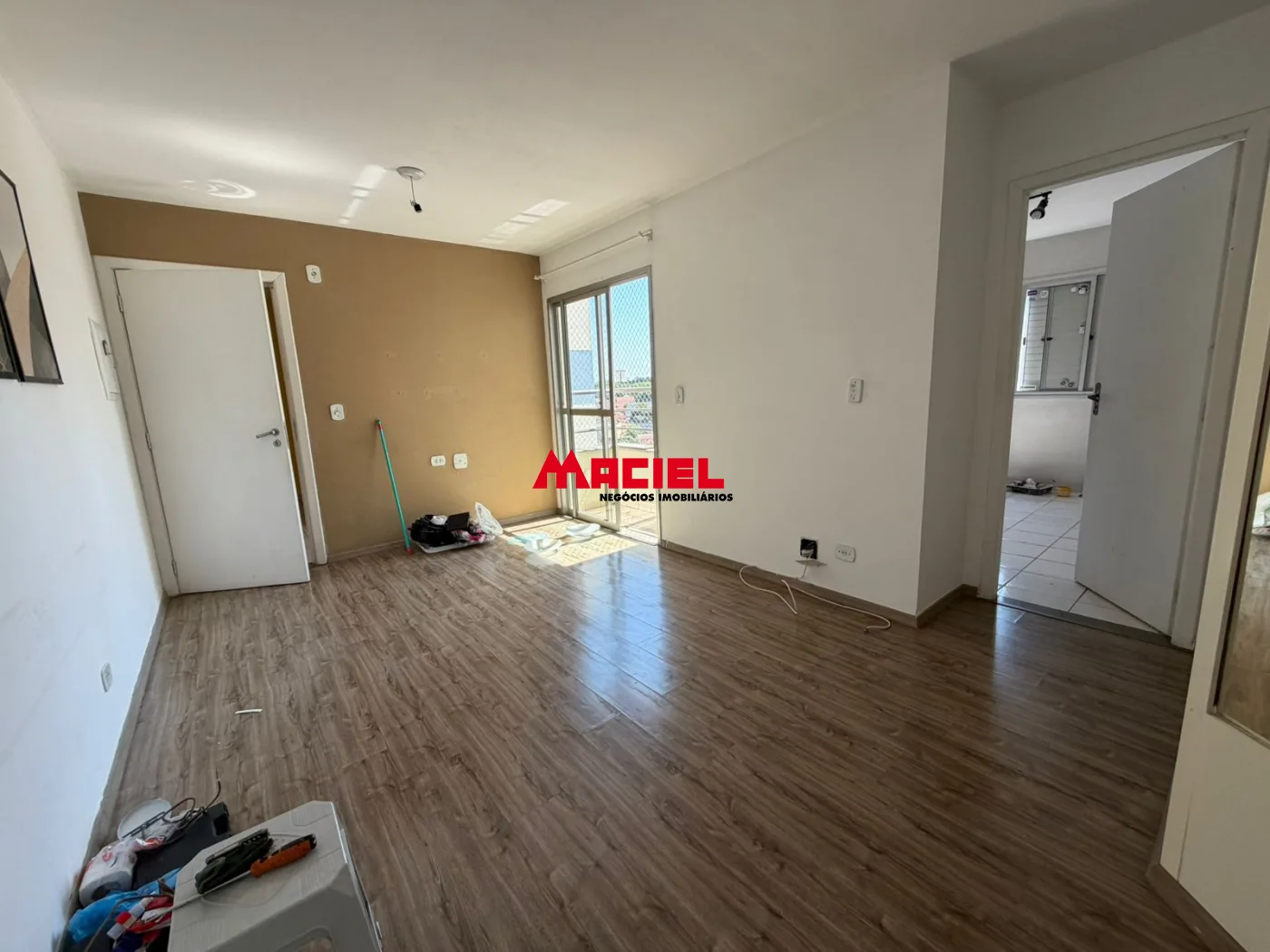 Alugar Apartamento / Padr&atilde;o em S&atilde;o Jos&eacute; dos Campos R$ 1.350,00 - Foto 5