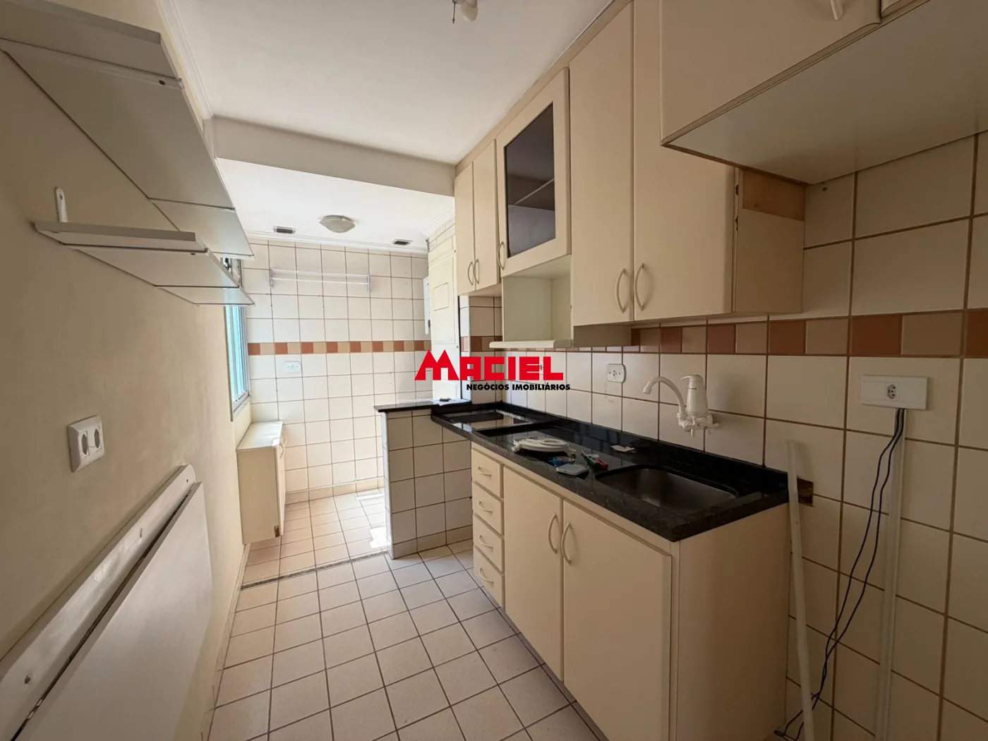 Alugar Apartamento / Padr&atilde;o em S&atilde;o Jos&eacute; dos Campos R$ 1.350,00 - Foto 12