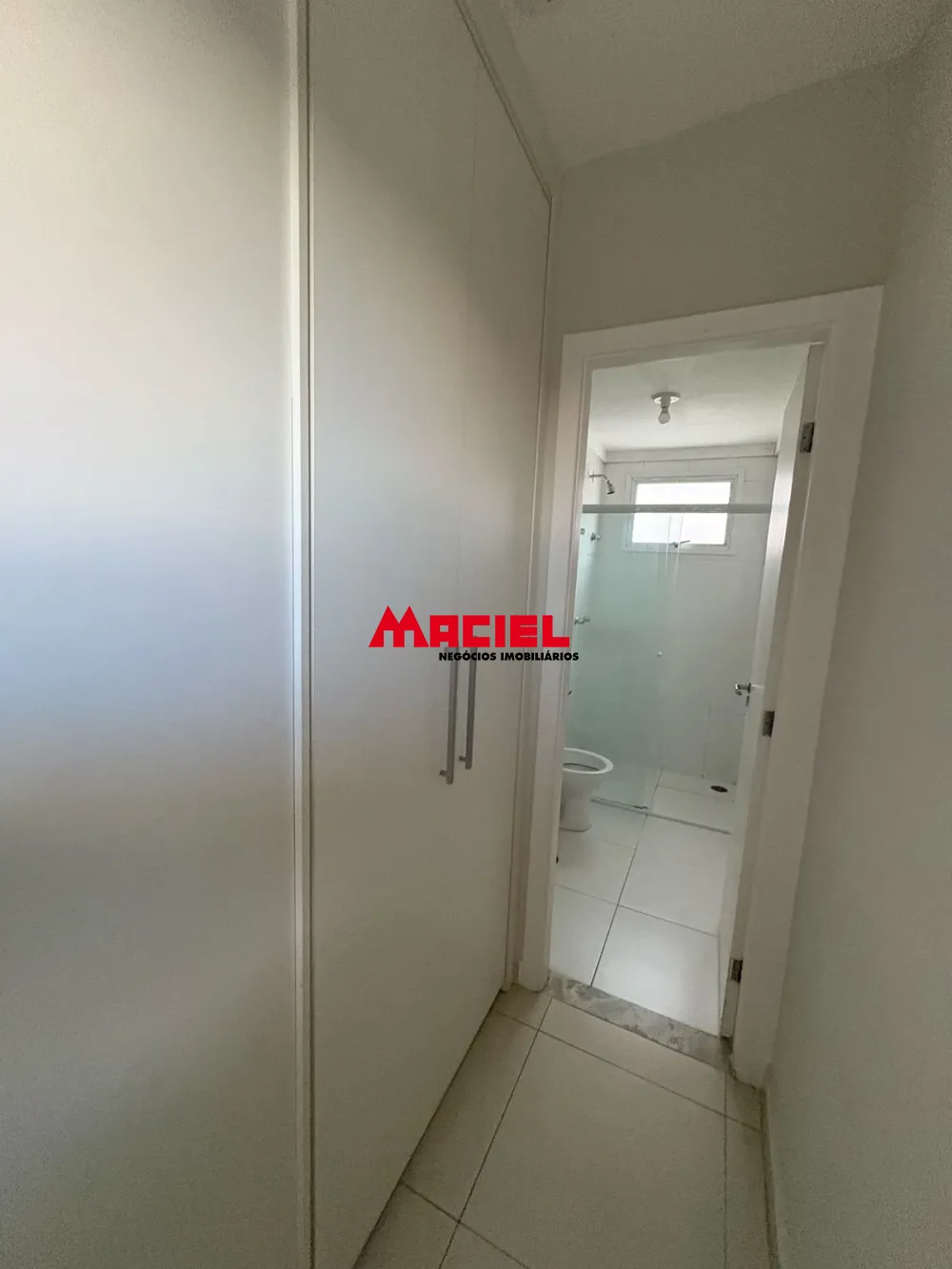 Alugar Apartamento / Padr&atilde;o em S&atilde;o Jos&eacute; dos Campos R$ 3.200,00 - Foto 34