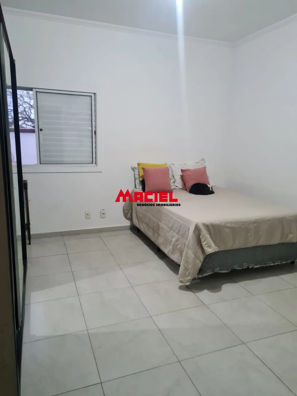 Alugar Comercial / Pr&eacute;dio em S&atilde;o Jos&eacute; dos Campos R$ 3.000,00 - Foto 12