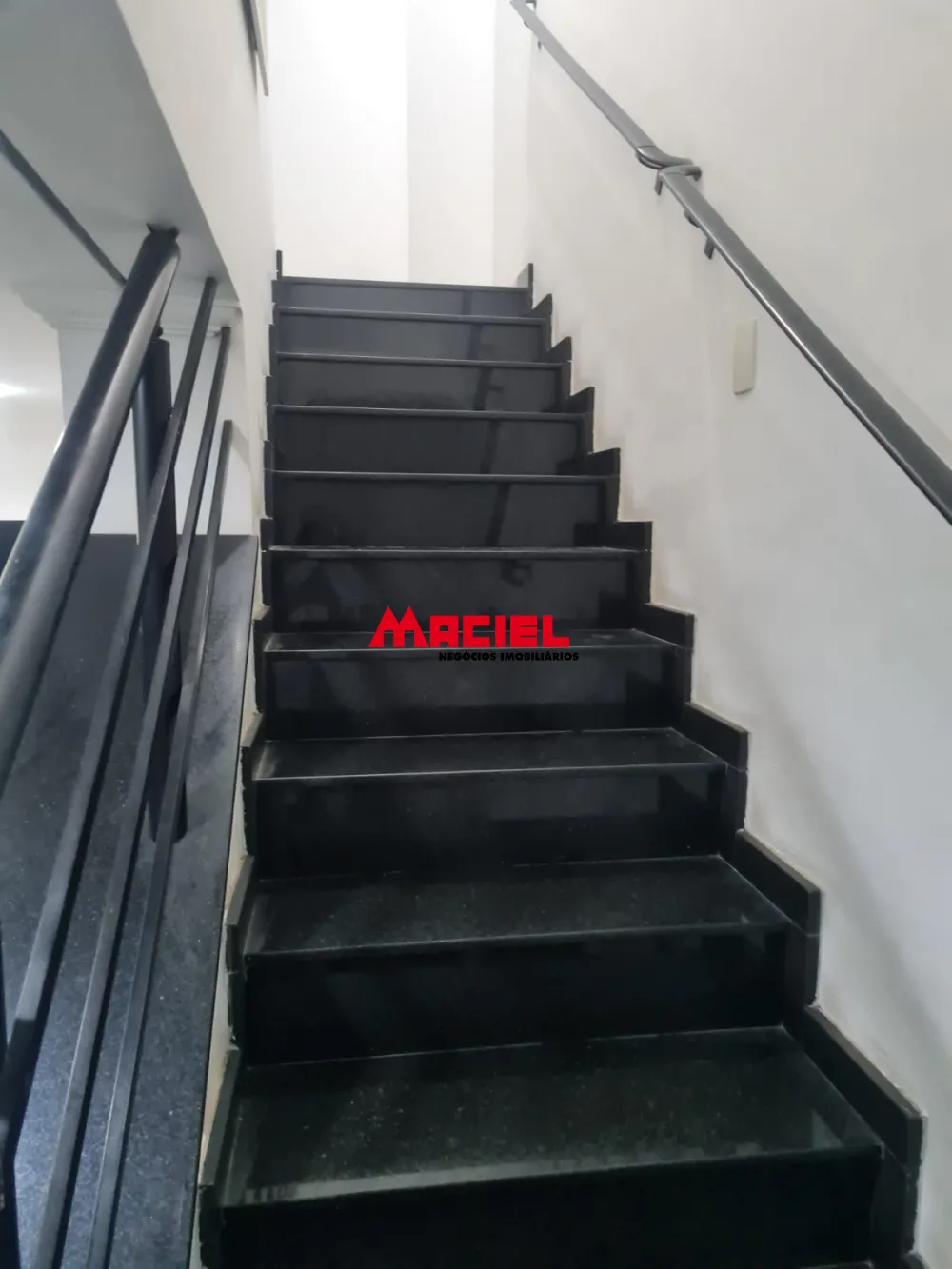 Alugar Comercial / Pr&eacute;dio em S&atilde;o Jos&eacute; dos Campos R$ 3.000,00 - Foto 19