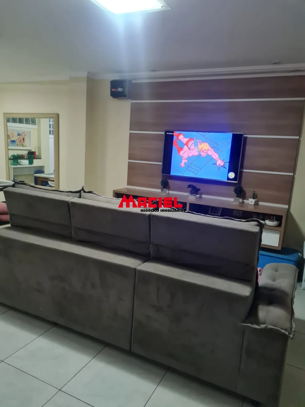 Alugar Comercial / Pr&eacute;dio em S&atilde;o Jos&eacute; dos Campos R$ 3.000,00 - Foto 1