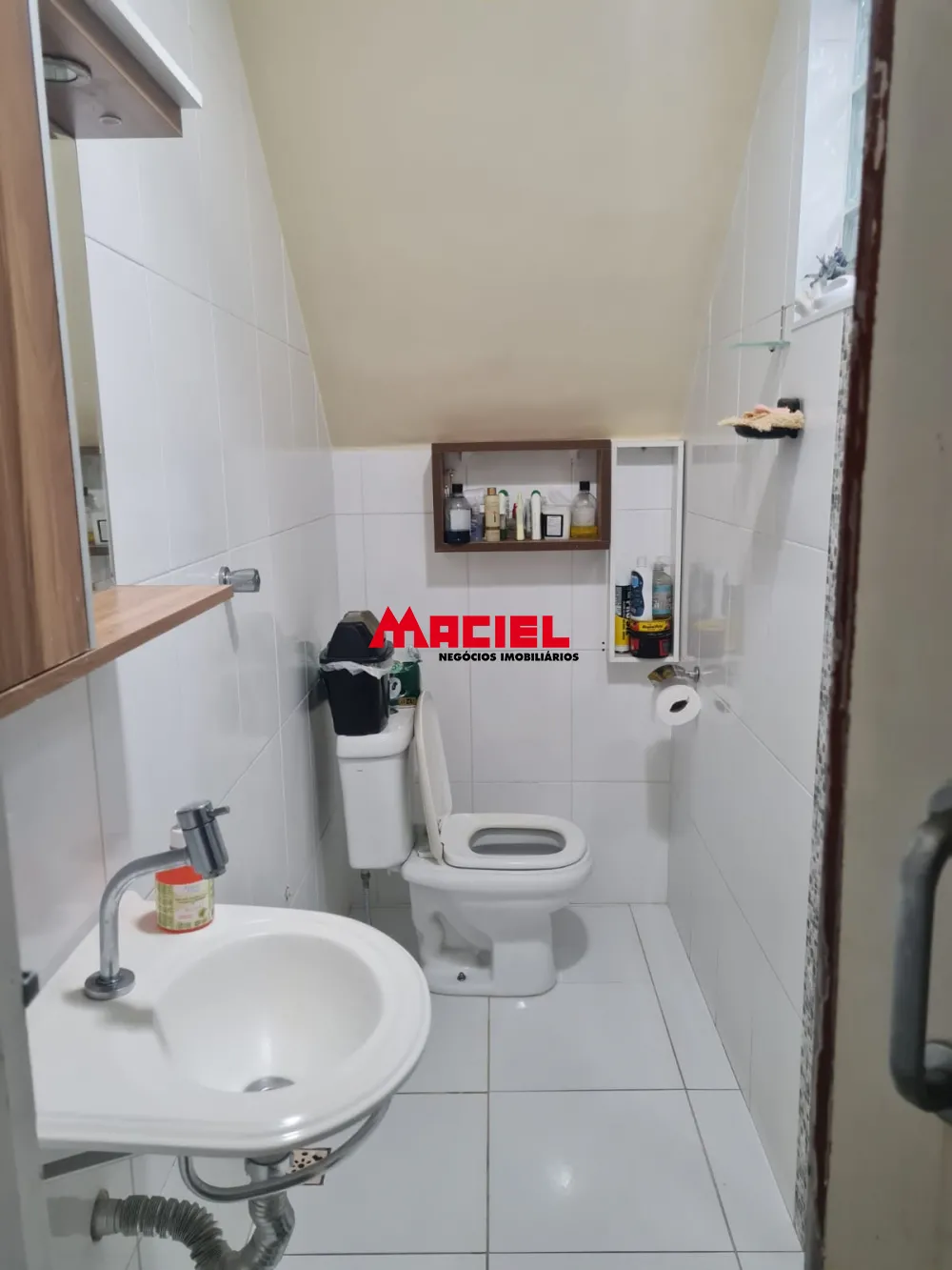 Alugar Comercial / Pr&eacute;dio em S&atilde;o Jos&eacute; dos Campos R$ 3.000,00 - Foto 10