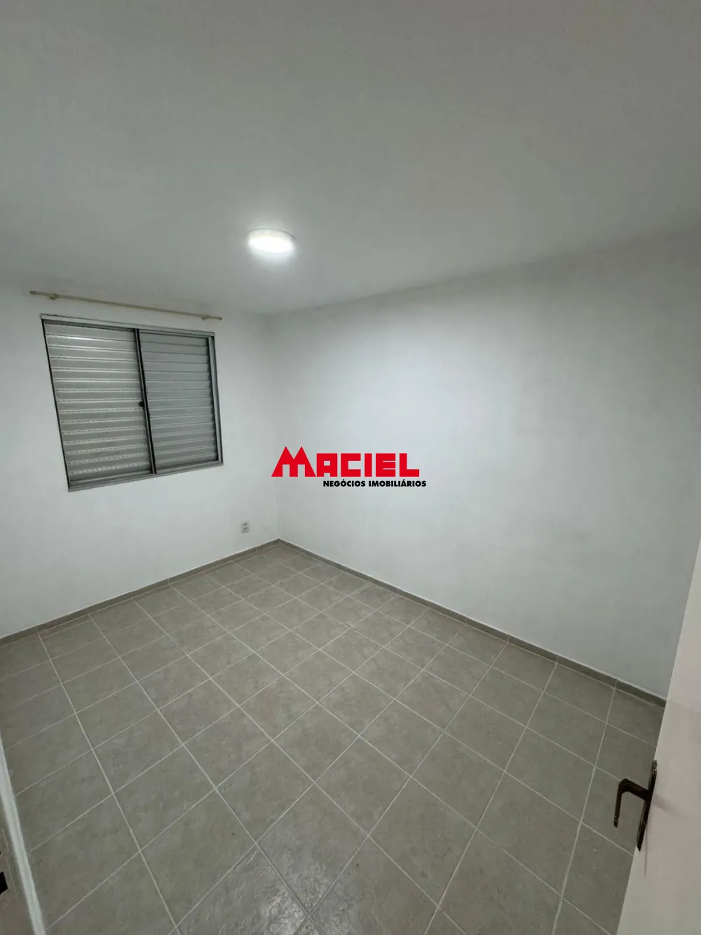 Comprar Apartamento / Padr&atilde;o em S&atilde;o Jos&eacute; dos Campos R$ 298.000,00 - Foto 3