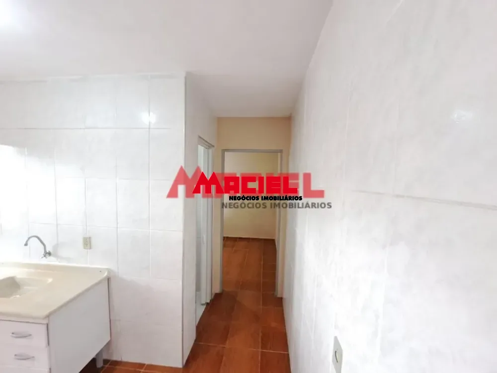 Alugar Casa / Padr&atilde;o em S&atilde;o Jos&eacute; dos Campos R$ 2.300,00 - Foto 9