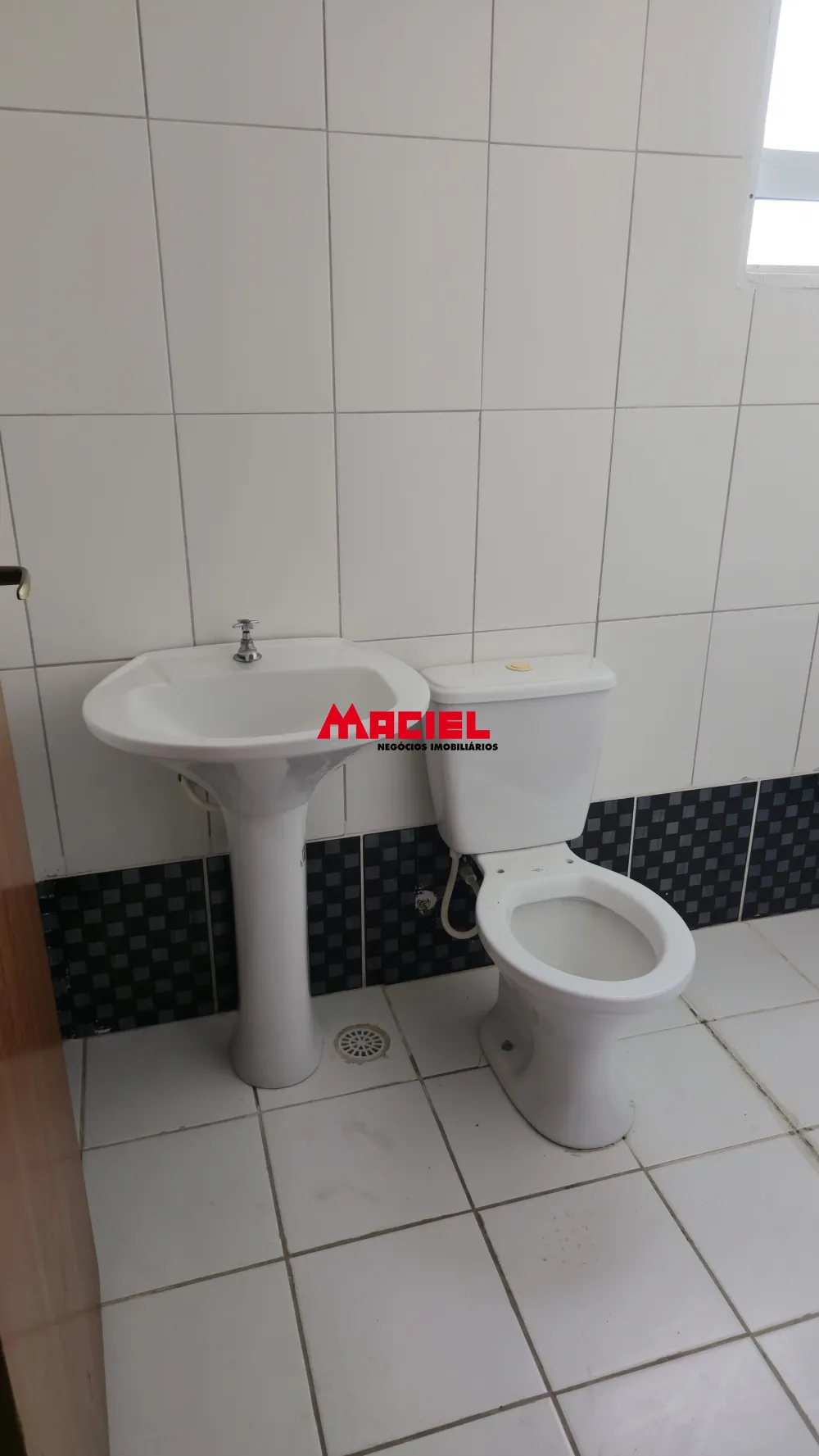 Alugar Apartamento / Padr&atilde;o em Jacare&iacute; R$ 2.400,00 - Foto 8