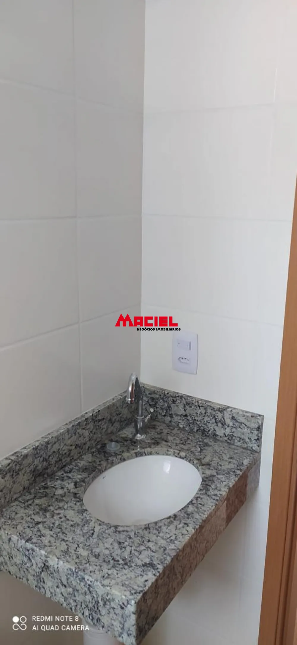 Alugar Apartamento / Padr&atilde;o em S&atilde;o Jos&eacute; dos Campos R$ 1.400,00 - Foto 4