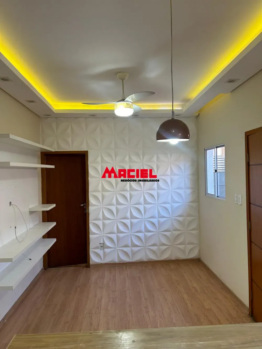 Alugar Casa / Padr&atilde;o em S&atilde;o Jos&eacute; dos Campos R$ 2.800,00 - Foto 8