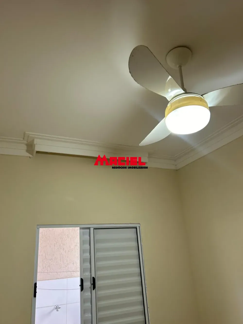 Alugar Casa / Padr&atilde;o em S&atilde;o Jos&eacute; dos Campos R$ 2.800,00 - Foto 5