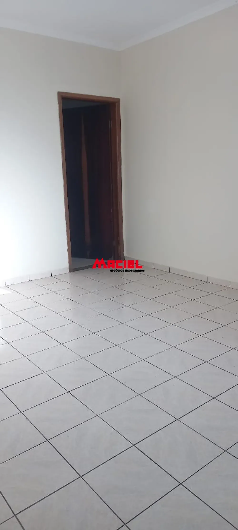 Alugar Casa / Sobrado em S&atilde;o Jos&eacute; dos Campos R$ 3.400,00 - Foto 4