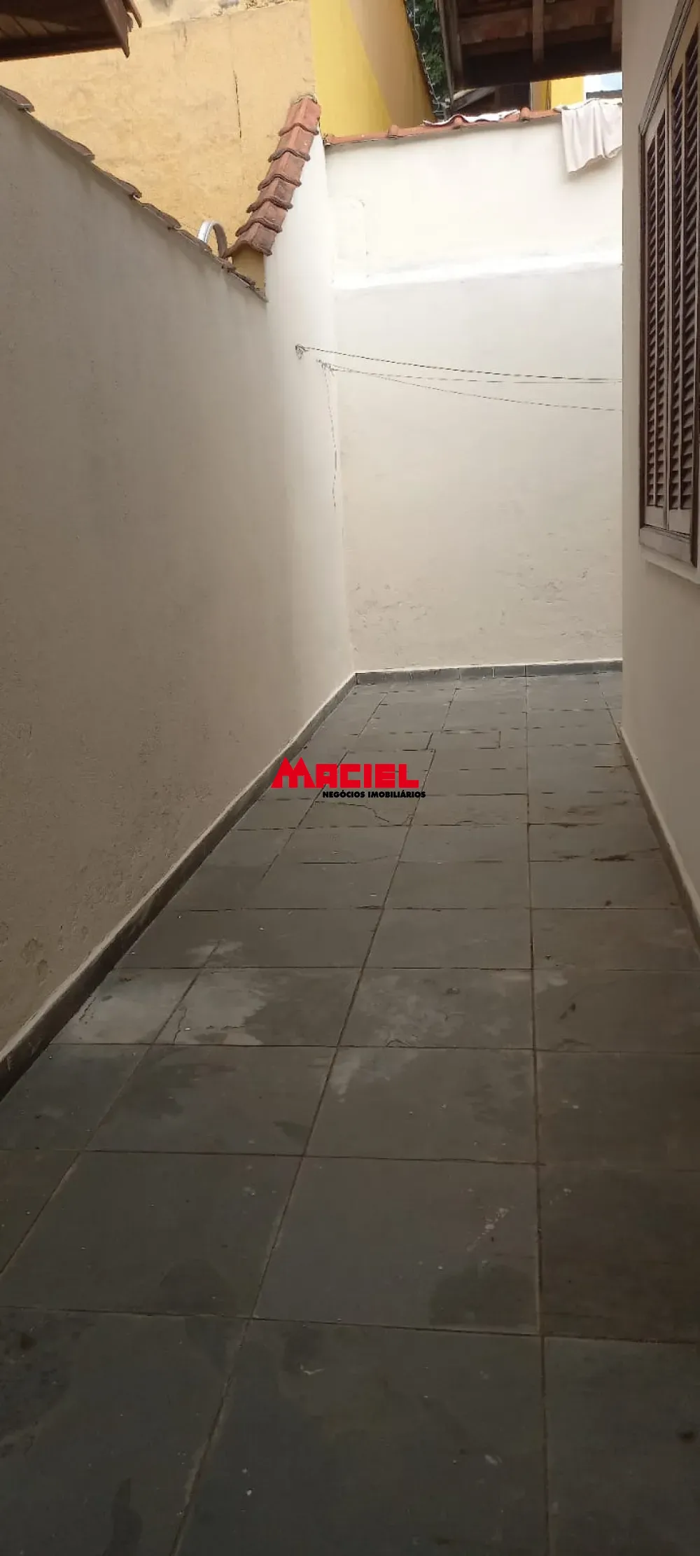 Alugar Casa / Sobrado em S&atilde;o Jos&eacute; dos Campos R$ 3.400,00 - Foto 8