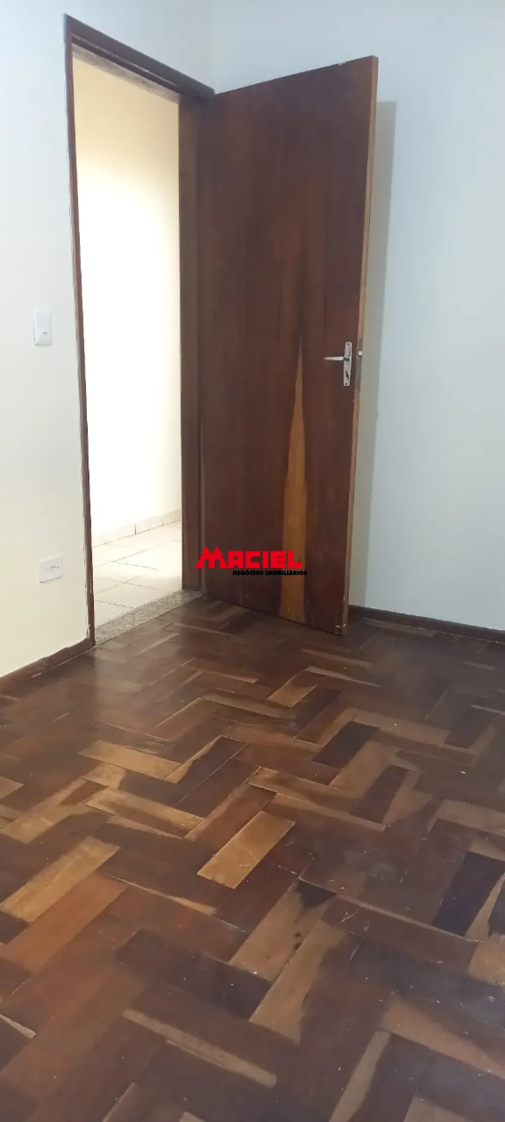 Alugar Casa / Sobrado em S&atilde;o Jos&eacute; dos Campos R$ 3.400,00 - Foto 12