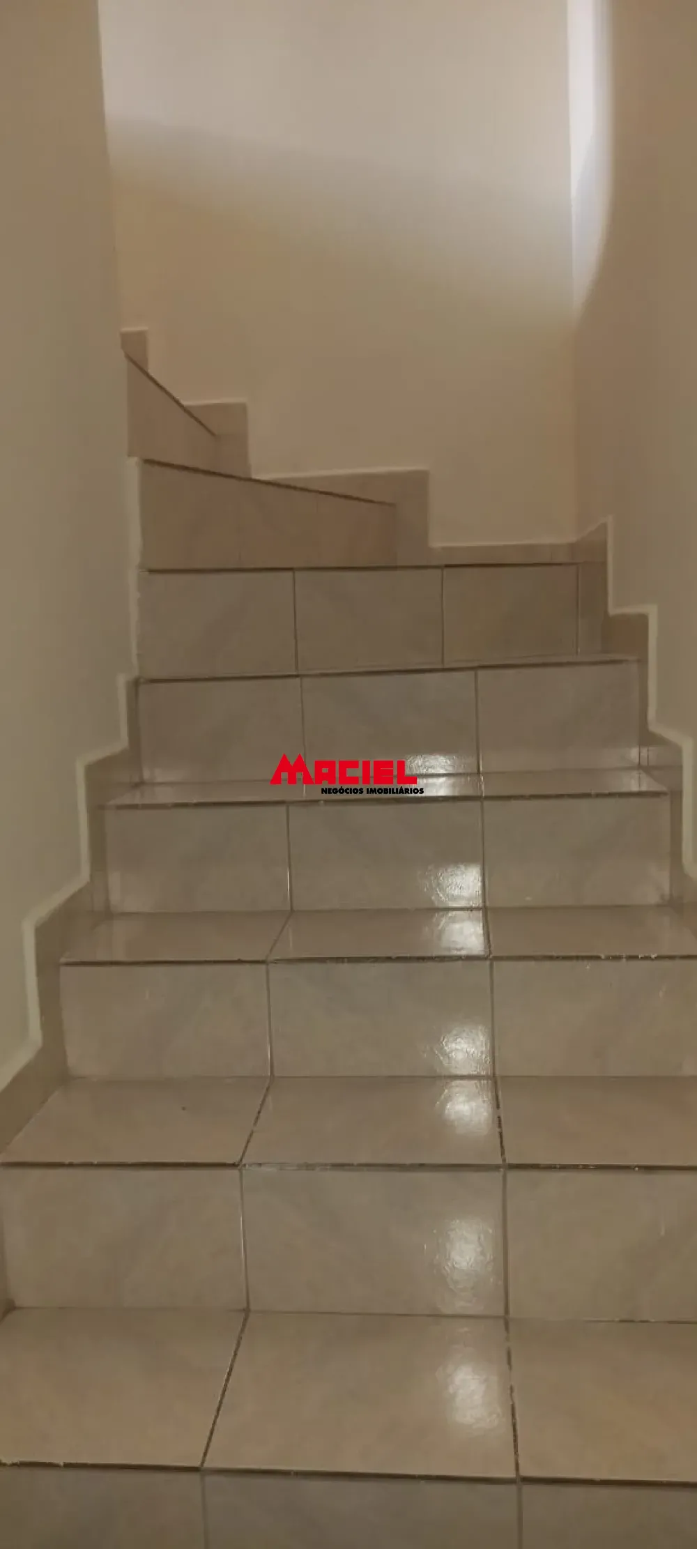 Alugar Casa / Sobrado em S&atilde;o Jos&eacute; dos Campos R$ 3.400,00 - Foto 14