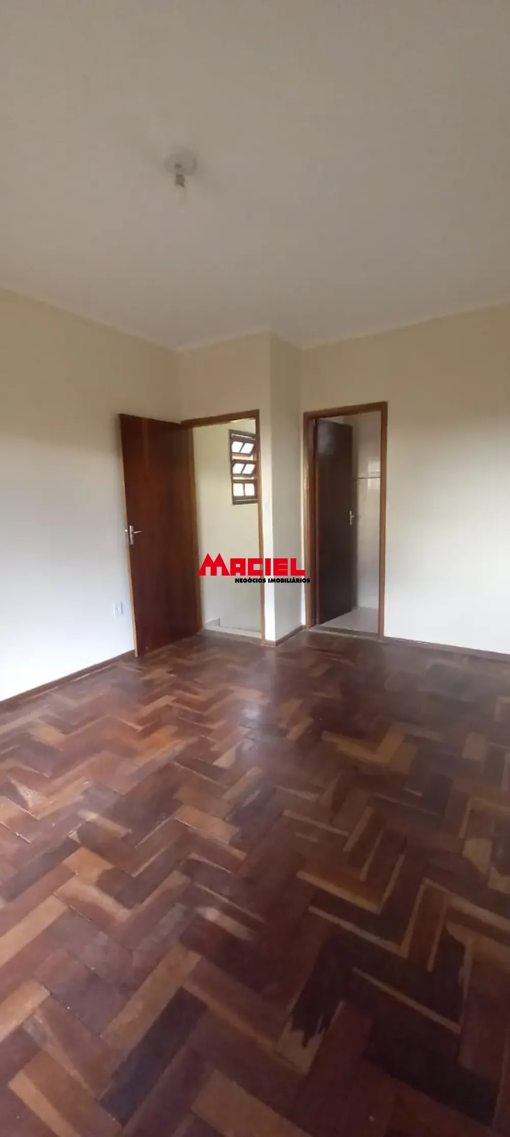 Alugar Casa / Sobrado em S&atilde;o Jos&eacute; dos Campos R$ 3.400,00 - Foto 16