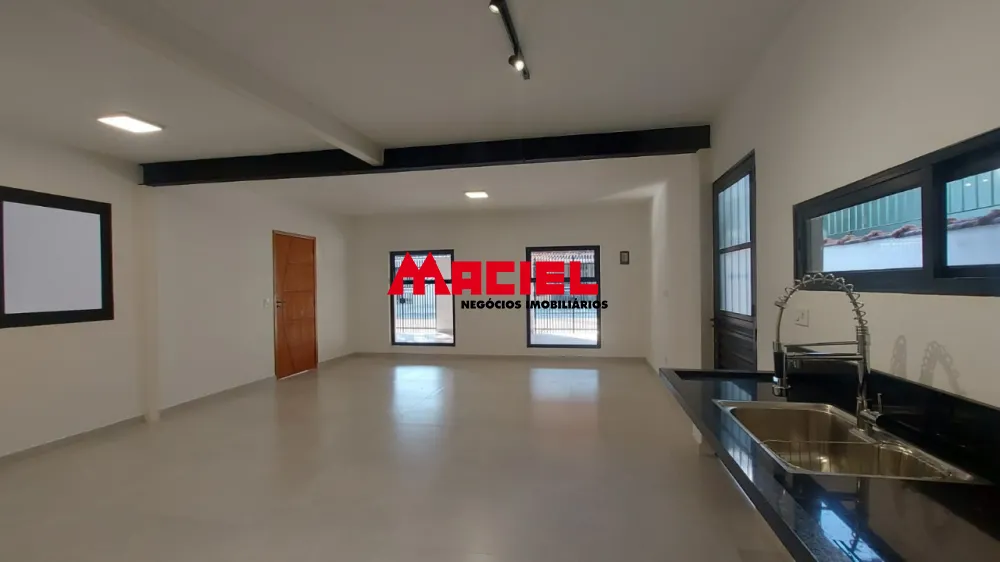 Alugar Casa / Padr&atilde;o em S&atilde;o Jos&eacute; dos Campos R$ 4.000,00 - Foto 2