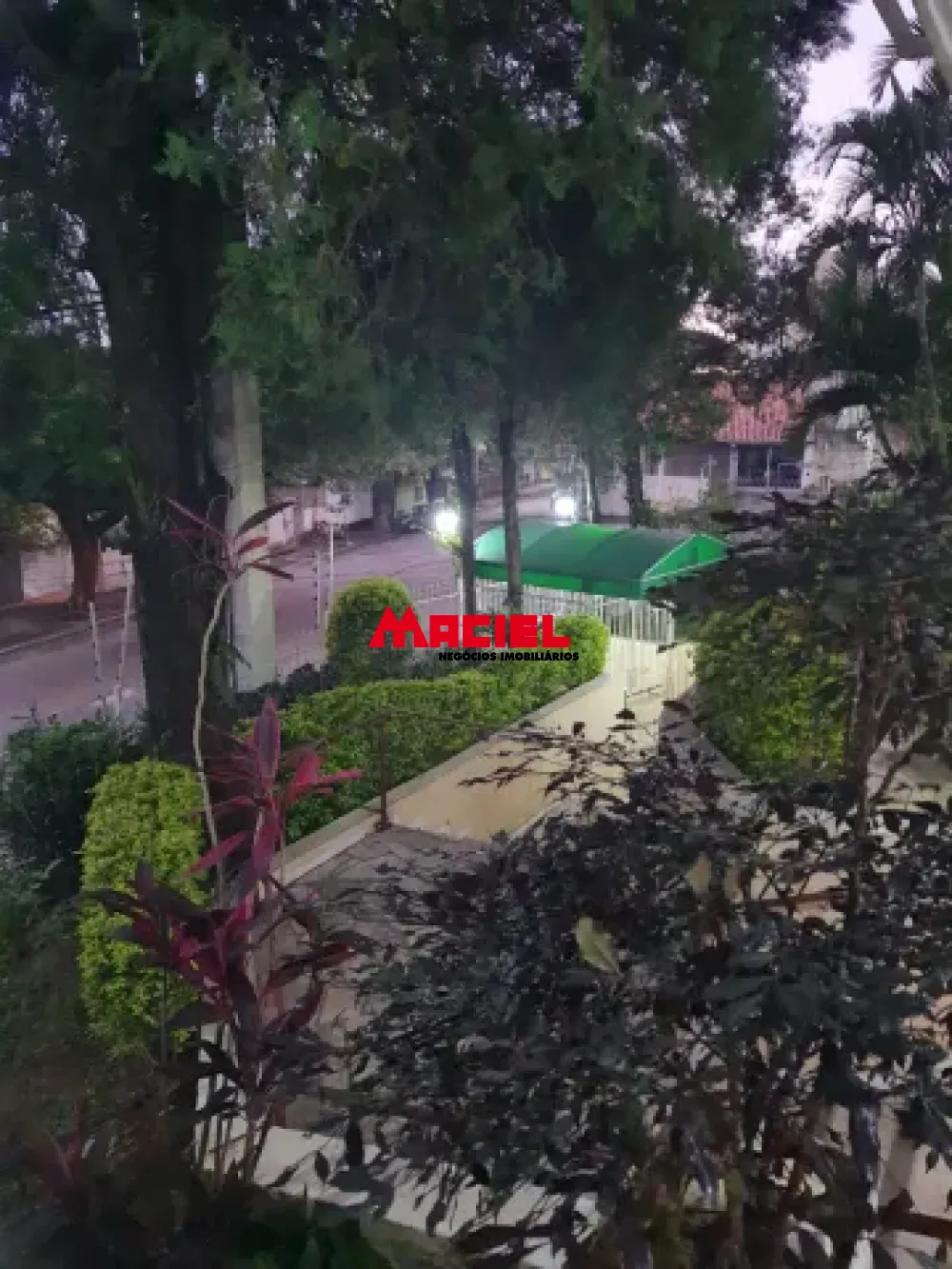 Alugar Apartamento / Padr&atilde;o em S&atilde;o Jos&eacute; dos Campos R$ 1.600,00 - Foto 3