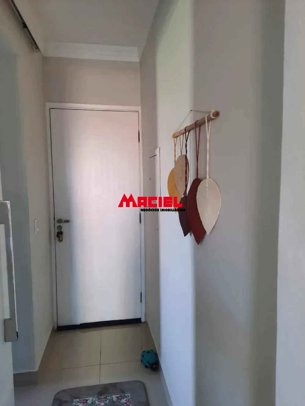 Alugar Apartamento / Padr&atilde;o em S&atilde;o Jos&eacute; dos Campos R$ 1.600,00 - Foto 6