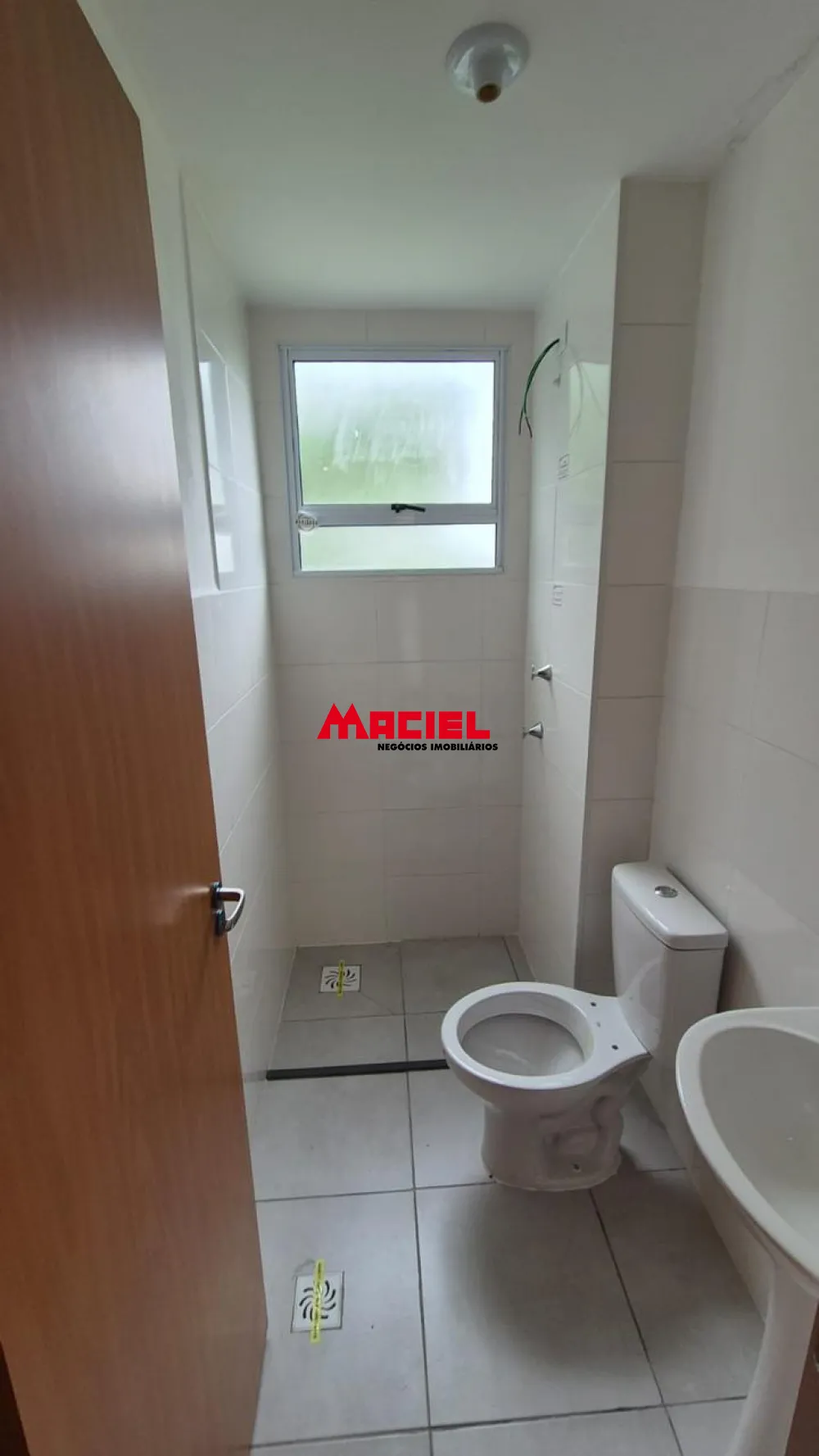 Alugar Apartamento / Padr&atilde;o em S&atilde;o Jos&eacute; dos Campos R$ 1.060,00 - Foto 4