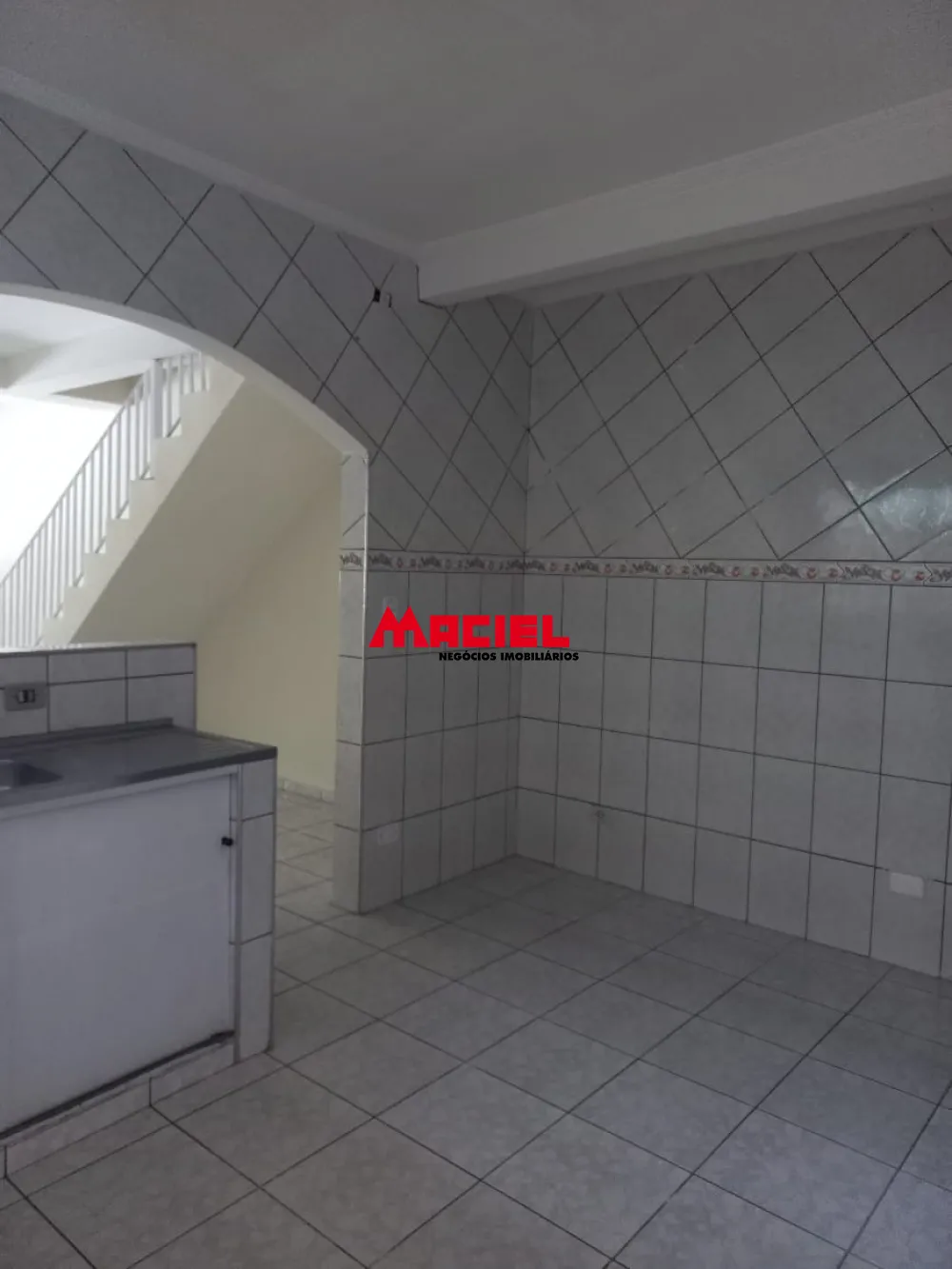 Alugar Casa / Sobrado em S&atilde;o Jos&eacute; dos Campos R$ 2.300,00 - Foto 6