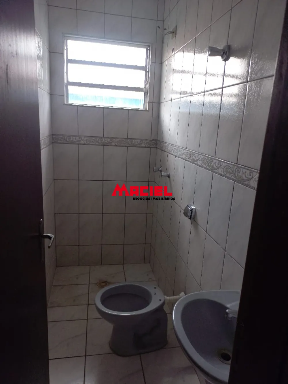 Alugar Casa / Sobrado em S&atilde;o Jos&eacute; dos Campos R$ 2.300,00 - Foto 26