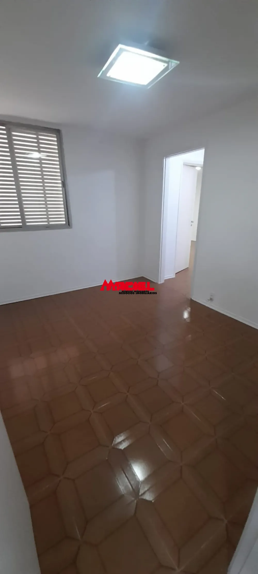 Alugar Comercial / Ponto Comercial em S&atilde;o Jos&eacute; dos Campos R$ 6.800,00 - Foto 6