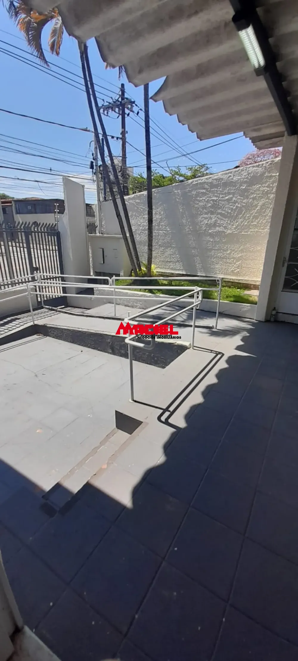 Alugar Comercial / Ponto Comercial em S&atilde;o Jos&eacute; dos Campos R$ 6.800,00 - Foto 1