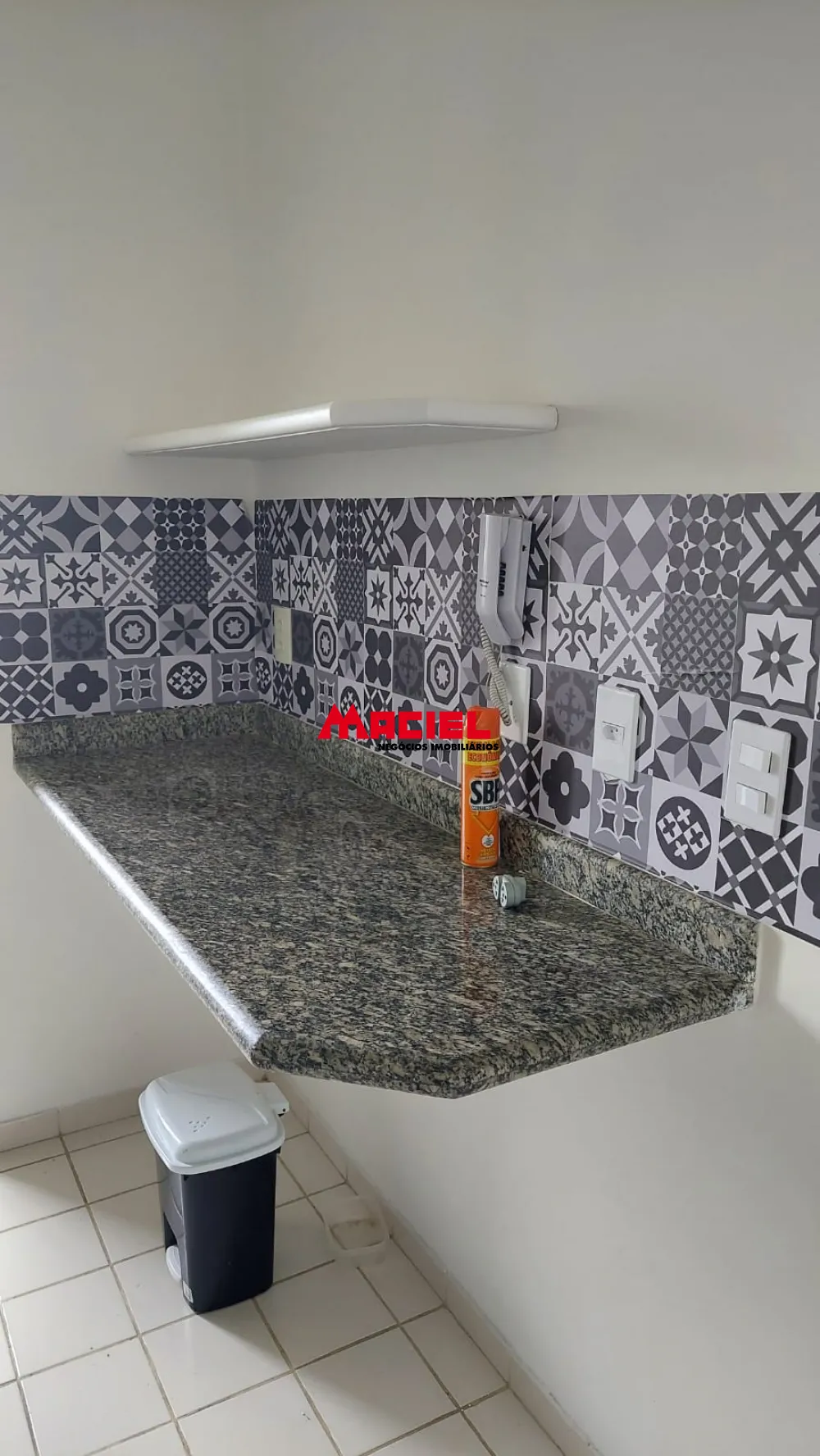 Alugar Apartamento / Padr&atilde;o em S&atilde;o Jos&eacute; dos Campos R$ 2.050,00 - Foto 9