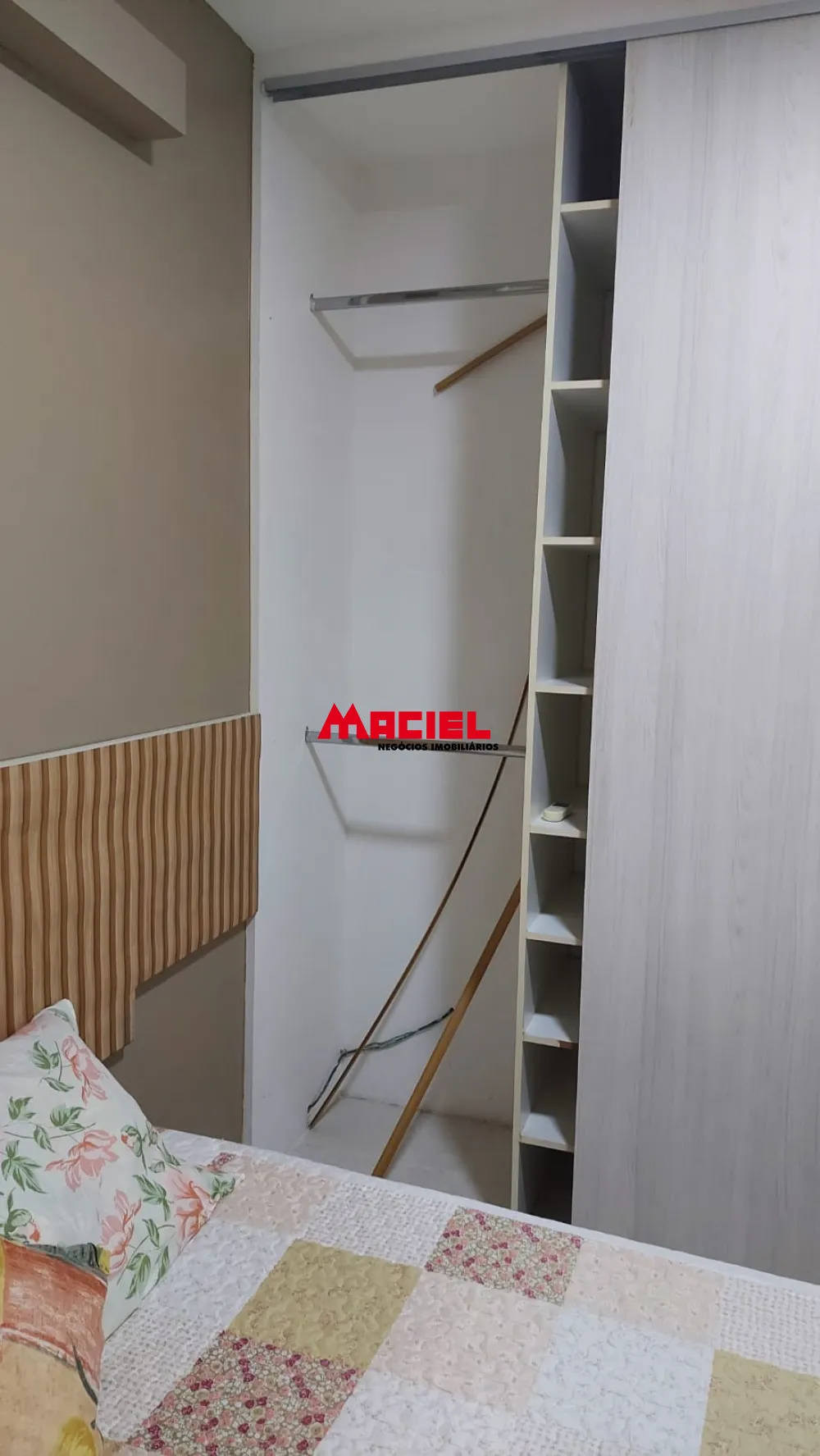 Alugar Apartamento / Padr&atilde;o em S&atilde;o Jos&eacute; dos Campos R$ 2.050,00 - Foto 11