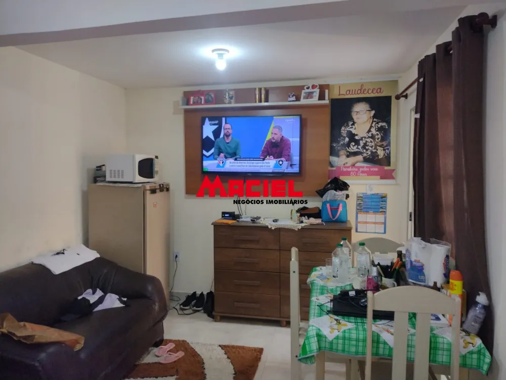 Comprar Casa / Padr&atilde;o em S&atilde;o Jos&eacute; dos Campos R$ 450.000,00 - Foto 4