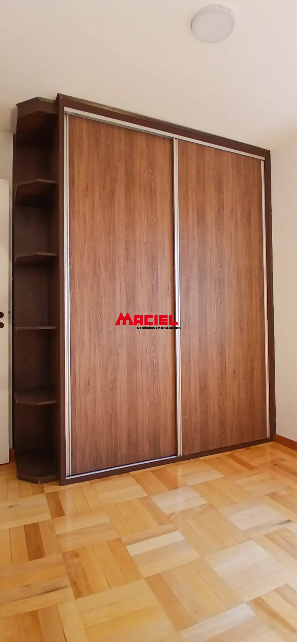 Comprar Apartamento / Padr&atilde;o em S&atilde;o Jos&eacute; dos Campos R$ 395.000,00 - Foto 4