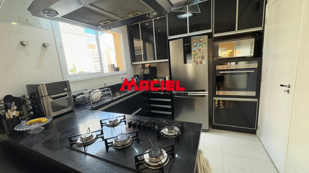 Alugar Apartamento / Padr&atilde;o em S&atilde;o Jos&eacute; dos Campos R$ 6.500,00 - Foto 8