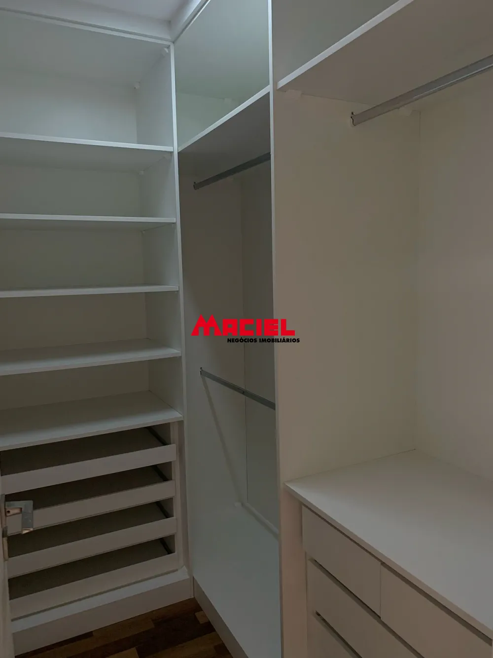 Alugar Casa / Condom&iacute;nio em S&atilde;o Jos&eacute; dos Campos R$ 18.000,00 - Foto 20