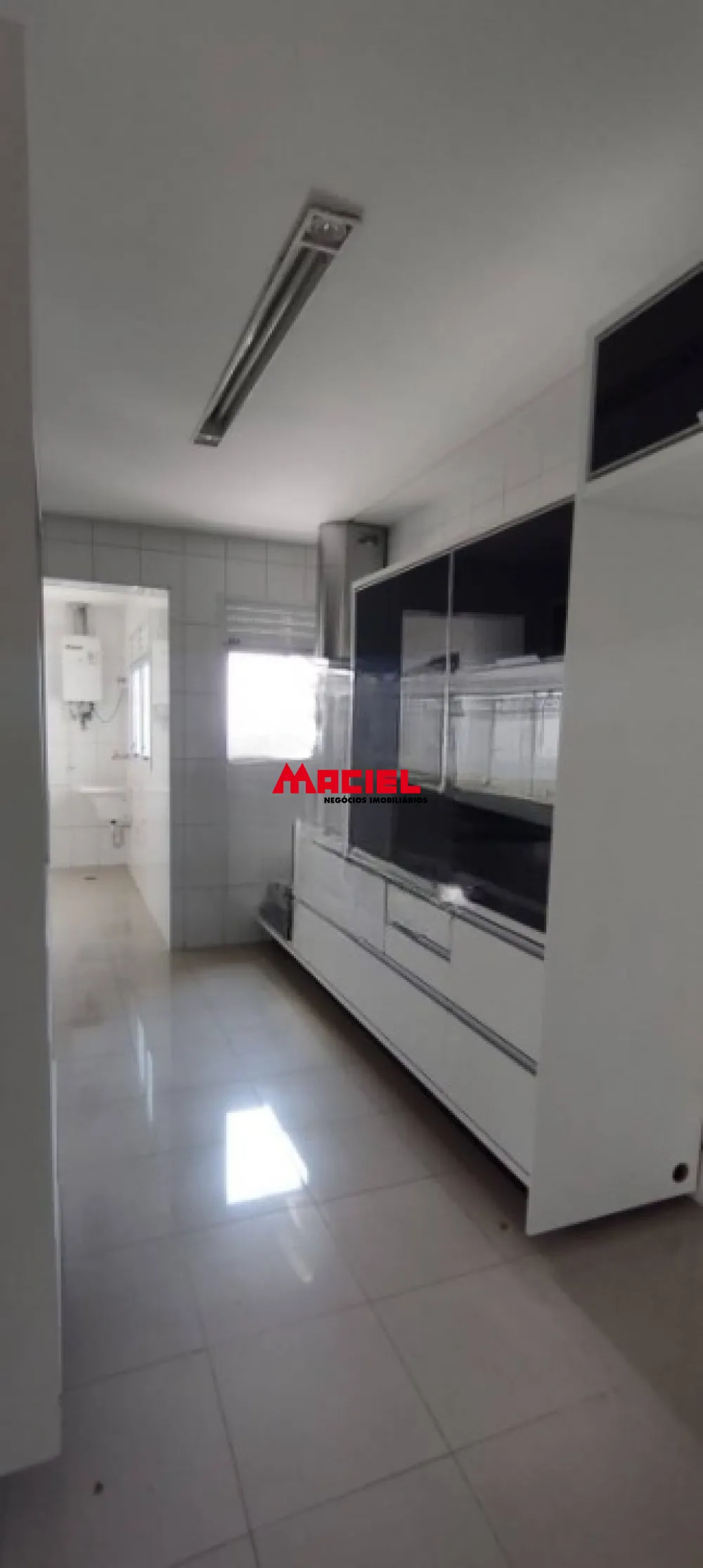 Alugar Apartamento / Padr&atilde;o em S&atilde;o Jos&eacute; dos Campos R$ 5.500,00 - Foto 4