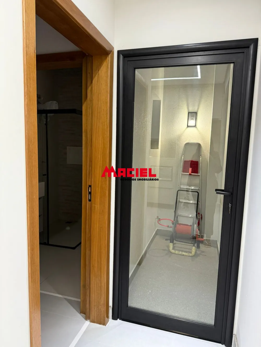 Comprar Casa / Padr&atilde;o em S&atilde;o Jos&eacute; dos Campos R$ 870.000,00 - Foto 2