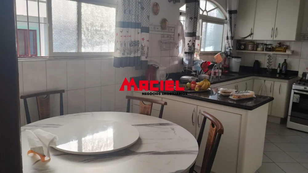 Comprar Casa / Padr&atilde;o em S&atilde;o Jos&eacute; dos Campos R$ 1.300.000,00 - Foto 18