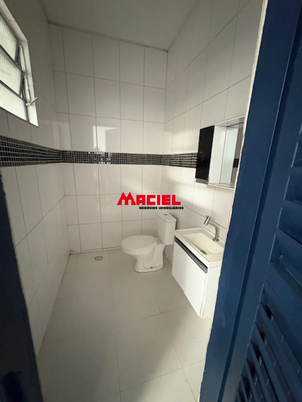 Alugar Comercial / Galp&atilde;o em S&atilde;o Jos&eacute; dos Campos R$ 9.000,00 - Foto 3