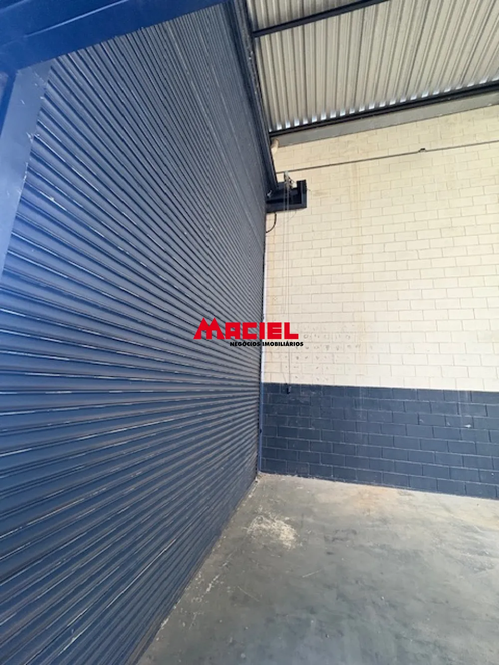 Alugar Comercial / Galp&atilde;o em S&atilde;o Jos&eacute; dos Campos R$ 9.000,00 - Foto 11