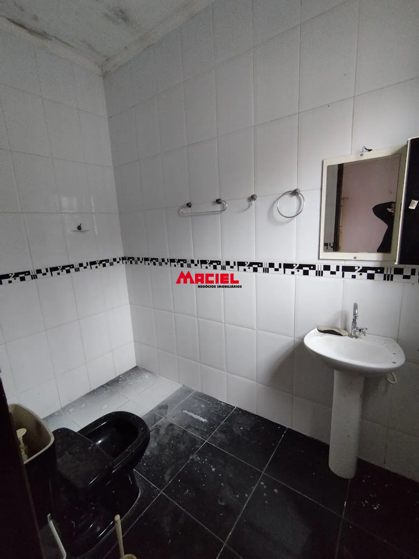 Comprar Casa / Padr&atilde;o em S&atilde;o Jos&eacute; dos Campos R$ 750.000,00 - Foto 27