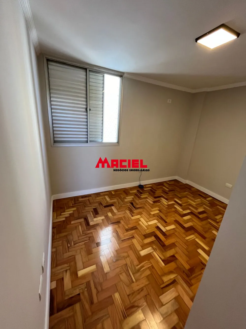 Alugar Apartamento / Padr&atilde;o em S&atilde;o Jos&eacute; dos Campos R$ 2.700,00 - Foto 8